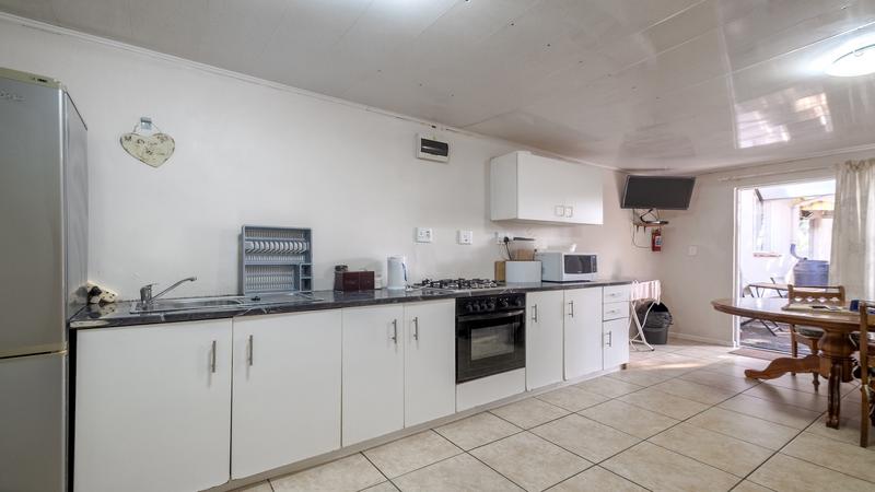 6 Bedroom Property for Sale in Parow North Western Cape